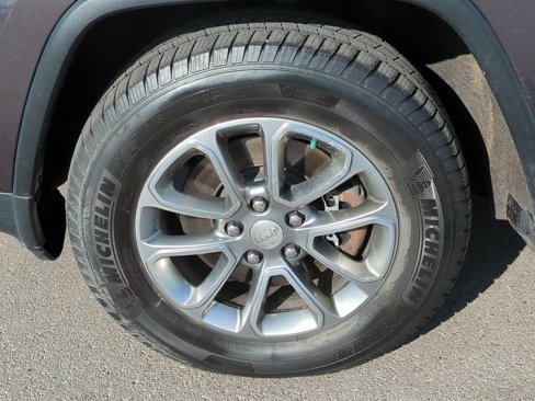 Used 2014 Jeep Grand Cherokee Limited w/ Luxury Group II image 13