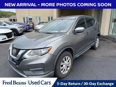 Used 2018 Nissan Rogue S image 1