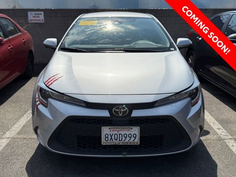 Used 2022 Toyota Corolla LE image 3
