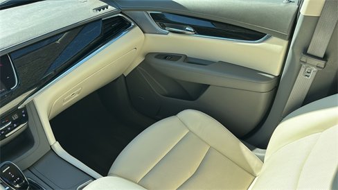 Used 2020 Cadillac XT6 Premium Luxury image 18