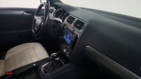 Used 2016 Volkswagen Jetta Sport image 33