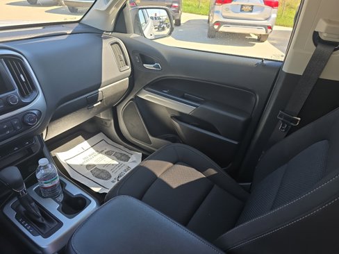 Used 2022 Chevrolet Colorado LT w/ LT Convenience Package image 13