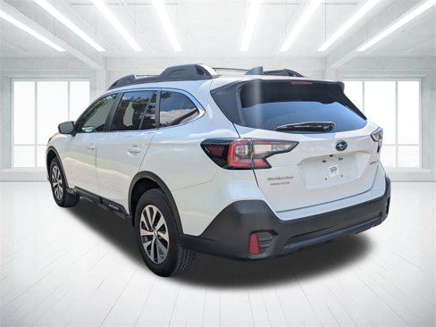 Used 2021 Subaru Outback Premium image 5