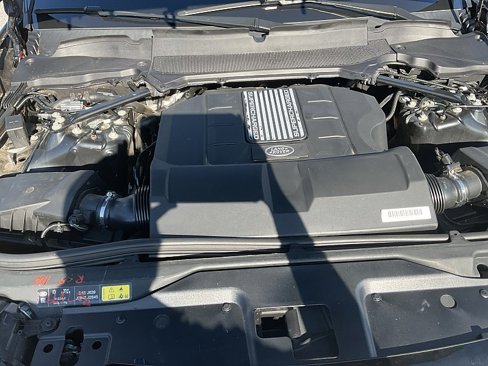 Used 2017 Land Rover Discovery HSE image 13