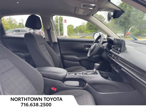 Used 2023 Honda HR-V LX image 31