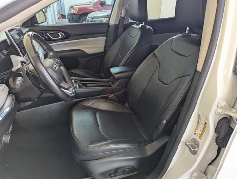 Used 2022 Jeep Compass Limited w/ Elite Group image 12