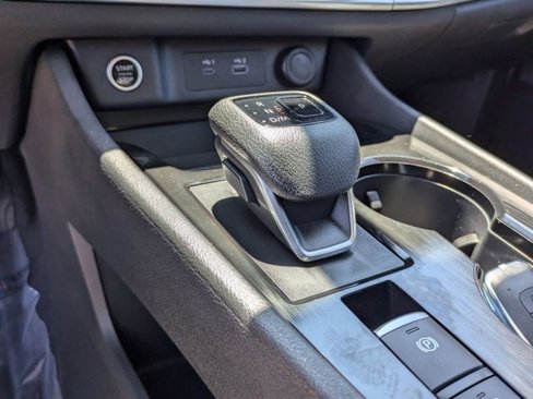 Used 2023 Nissan Rogue SV image 20
