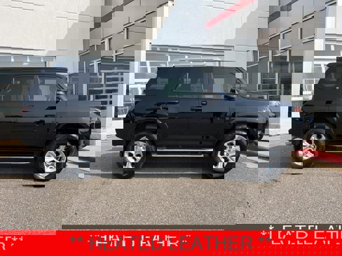 Used 2016 Toyota 4Runner SR5 image 1