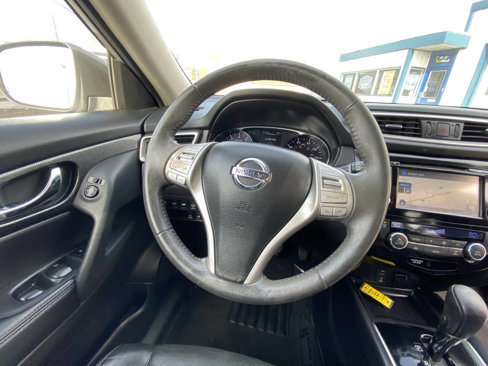 Used 2014 Nissan Rogue SL image 32