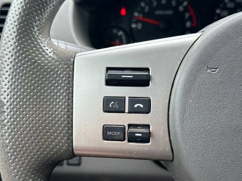 Used 2018 Nissan Frontier SV image 16