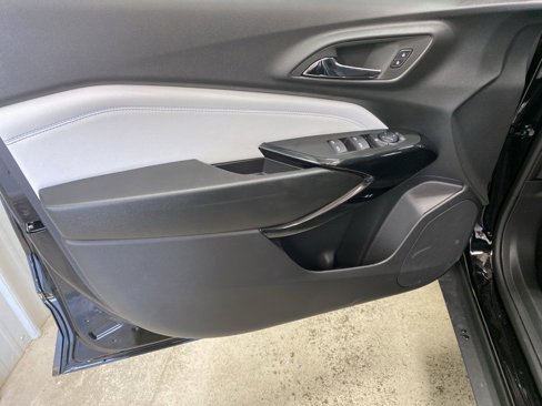 New 2025 Chevrolet Trax LT w/ LT Convenience Package image 24