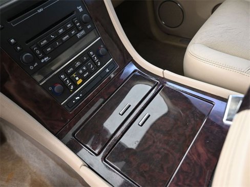 Used 2009 Cadillac Escalade Hybrid image 4