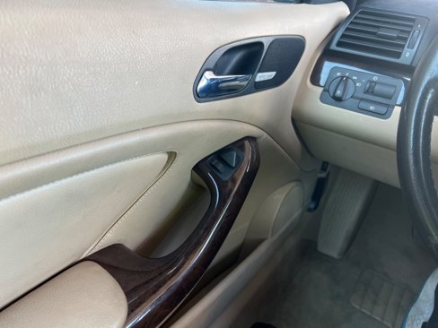 Used 2004 BMW 330Ci Convertible image 14