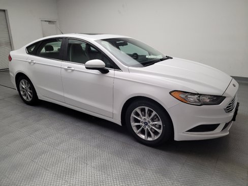 Used 2017 Ford Fusion SE w/ Fusion SE Technology Package image 11