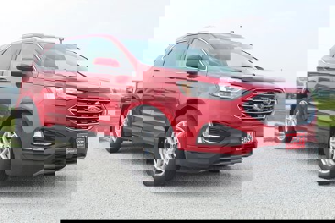 Used 2022 Ford Edge SEL w/ Convenience Package image 3