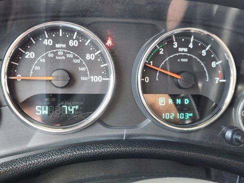 Used 2016 Jeep Wrangler Unlimited Sahara image 30