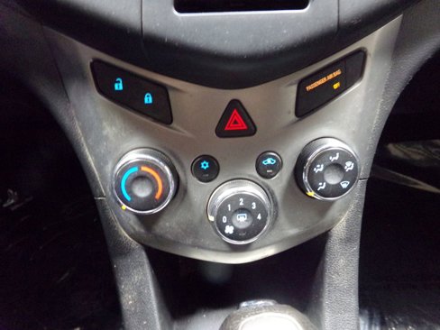 Used 2016 Chevrolet Sonic LS image 18