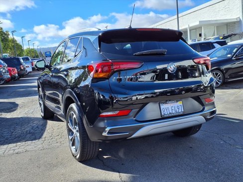 Used 2022 Buick Encore GX Essence image 3