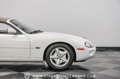 Used 1998 Jaguar XK8 Convertible image 31