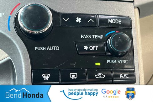 Used 2015 Toyota Venza XLE image 23