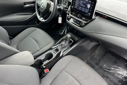Used 2021 Toyota Corolla LE image 15