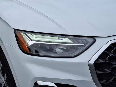 Certified 2022 Audi Q5 2.0T Premium Plus w/ Premium Plus Package image 9