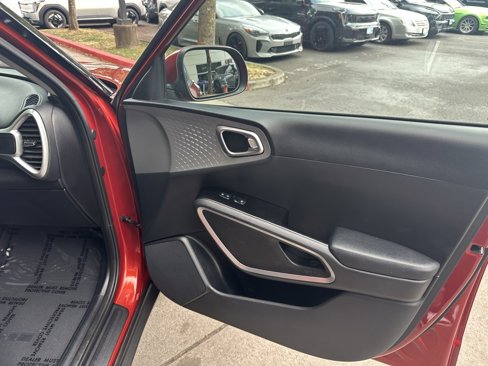 Used 2023 Kia Soul LX w/ Option Group 015 image 17