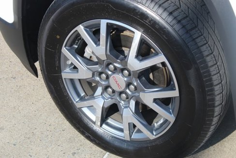 Used 2023 GMC Acadia SLT image 3