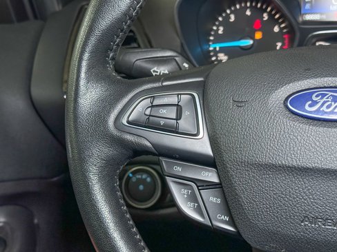 Used 2018 Ford Escape SEL image 34