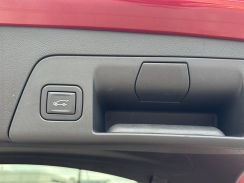 Certified 2023 Buick Envision Essence w/ Sport Touring Package image 20