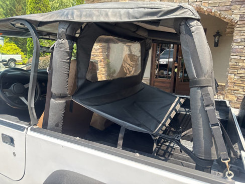 Used 1993 Jeep Wrangler S image 10