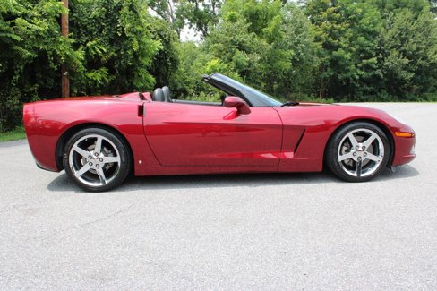 Used 2007 Chevrolet Corvette Convertible w/ Preferred Equipment Group image 18