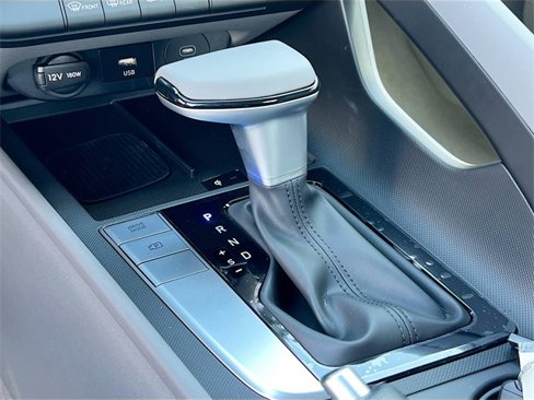New 2025 Hyundai Elantra Sport image 16