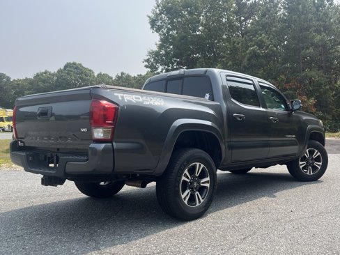 Used 2016 Toyota Tacoma SR image 6