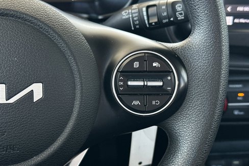 Used 2023 Kia Soul LX w/ LX Technology Package image 29