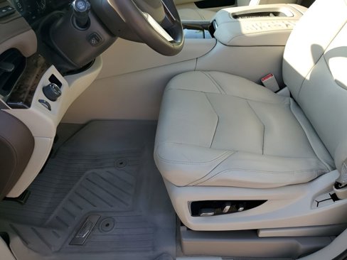 Used 2017 Cadillac Escalade Luxury image 34