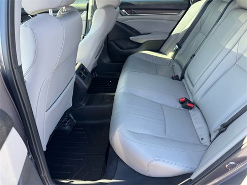 Used 2018 Honda Accord EX-L image 11
