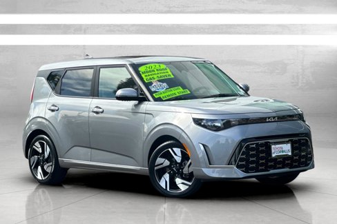 Used 2023 Kia Soul GT-Line image 2