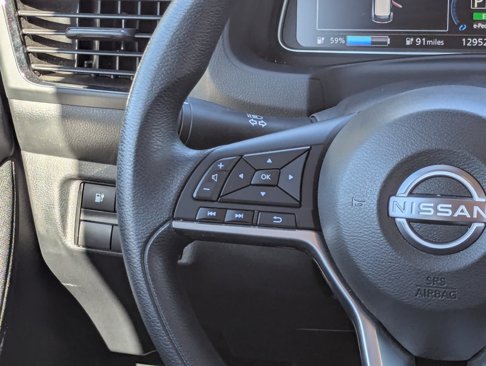 Used 2023 Nissan Leaf S image 17