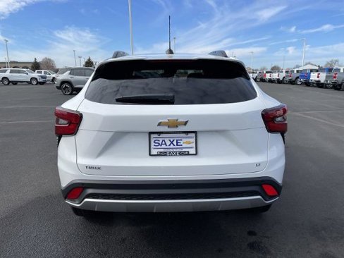 New 2025 Chevrolet Trax LT w/ Driver Confidence Package image 4
