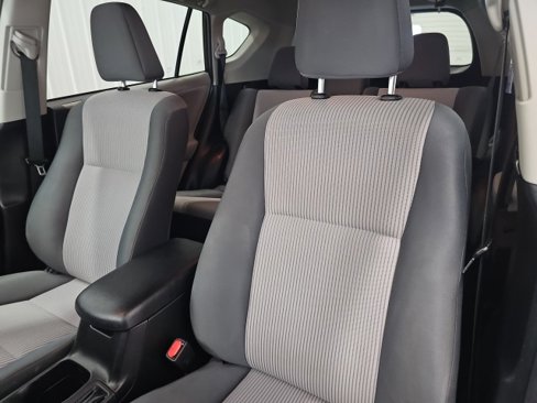 Used 2013 Toyota RAV4 LE image 23