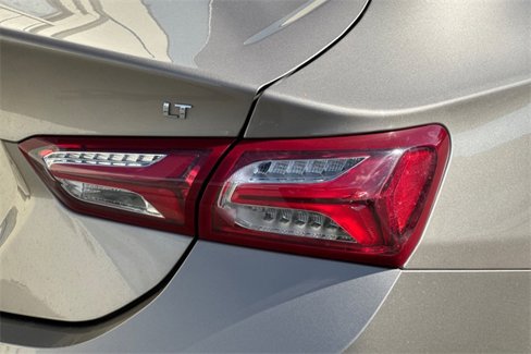 Used 2022 Chevrolet Malibu LT image 47