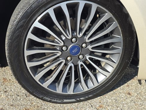 Used 2017 Ford Fusion Titanium image 14