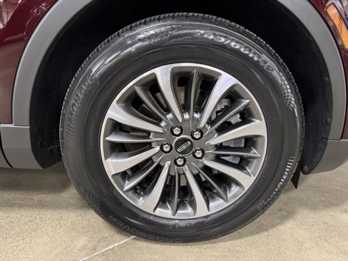 Used 2022 Lincoln Nautilus Reserve image 37