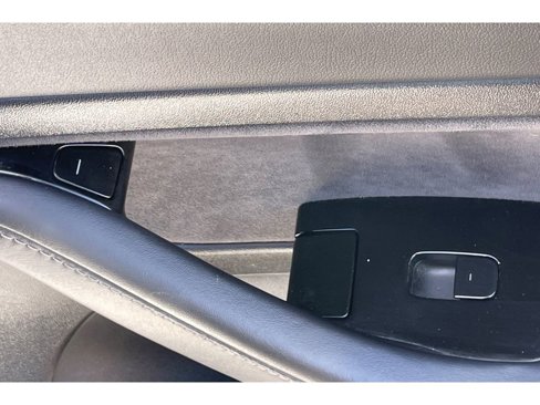 Used 2020 Tesla Model 3 Standard Range image 20