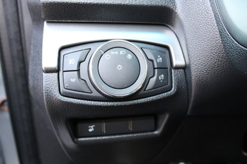 Used 2018 Ford Explorer XLT w/ Equipment Group 201A image 19