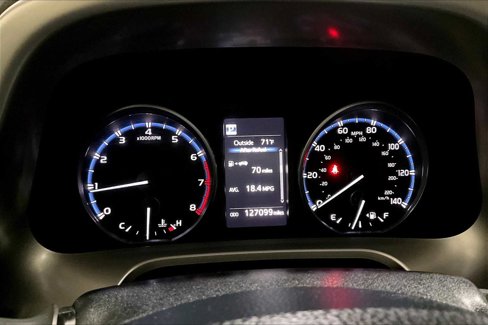 Used 2018 Toyota RAV4 LE image 25