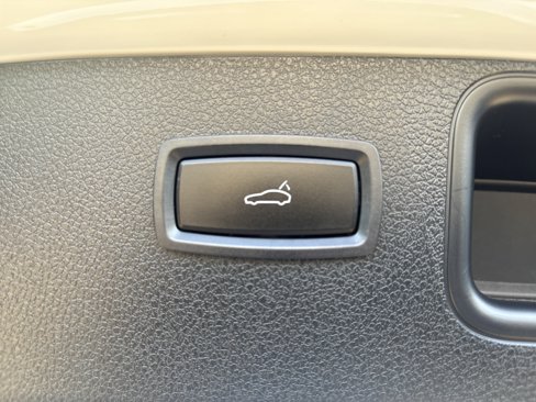 Used 2019 Porsche Macan image 37