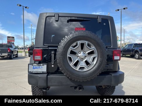 Used 2016 Jeep Wrangler Rubicon w/ Power Convenience Group image 14