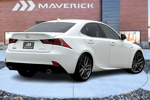 Used 2016 Lexus IS 200t image 5